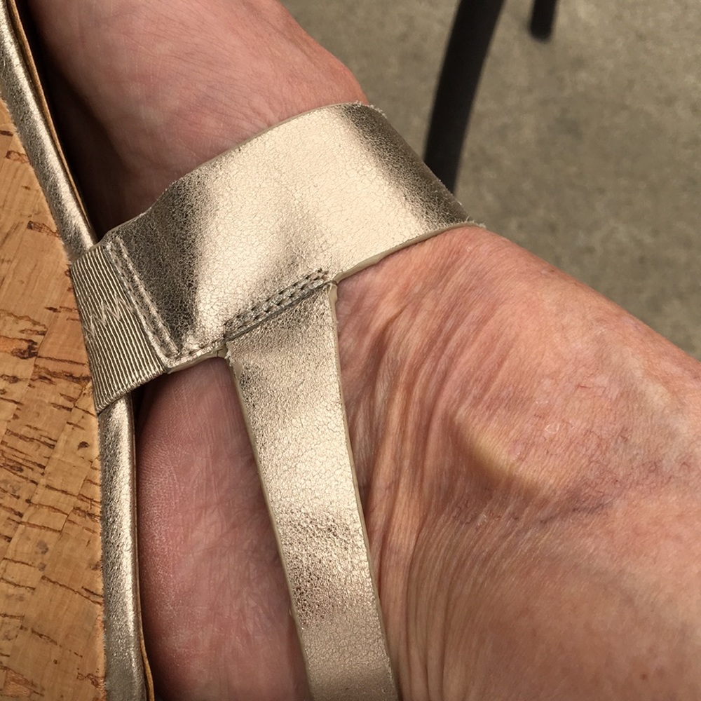 Gold sandals with bling! - Picture 10 of 10